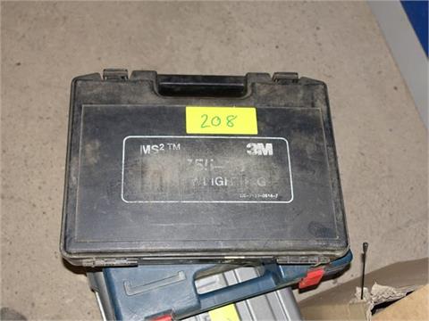 Kunststoffkoffer schwarz 3 M, Inhalt: Werkzeugsatz mit Presszange für Aderverbindungsleisten