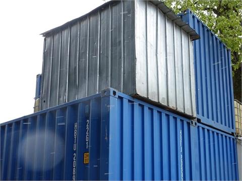 Blech-/Materialcontainer, ca. 2 m x 2,50 m x 2 m, 1 Tür