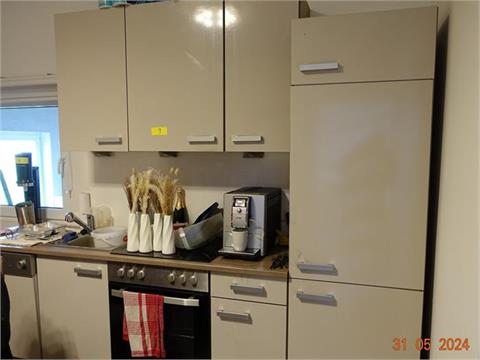 Küchenzeile, ca. 2,50 m x 60 cm, mit Ausstattung